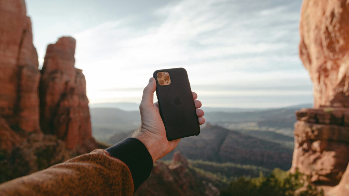 How to Receive a Verification Code Overseas While Traveling